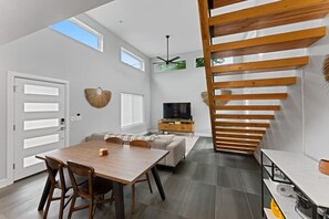 Interior - East Austin Home | In-Law Suite | Office+Fast Wifi (Austin)