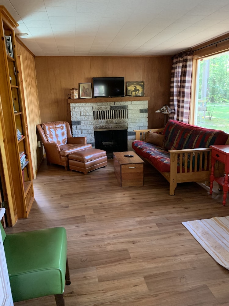 This is what “Up North” feels like! Lewiston Vrbo