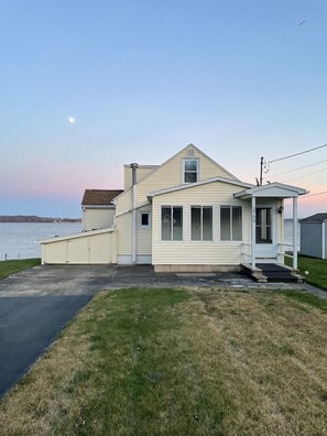 Exterior - The Cape: Waterfront Home on Cayuga Lake (Seneca Falls)