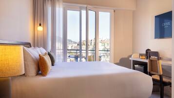 1 habitación, decoración personalizada y muebles diferentes