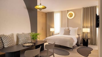1 Bedroom Apartment with terrace - 44m² | Área de sala de estar | Televisión de pantalla plana de 43 pulgadas con canales por cable