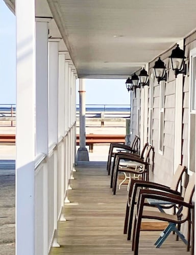 Hampton Beach Suite | Mins to Maine | Pet Friendly