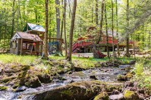 Property grounds - POOL/LAKES: Streamside Chalet w/ Hot Tub 🔥Private Playground- FAMILY friendly! (Hamlin)