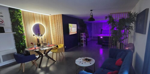 L'escale du desir love room spa privatif