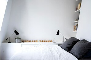 1 habitación, escritorio, tabla de planchar con plancha y wifi gratis 
