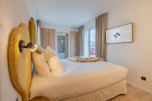 Duplex Apartment with terrace 85m2 | ผ้าปูที่นอนฝ้ายอียิปต์, เครื่องนอนระดับพรีเมียม