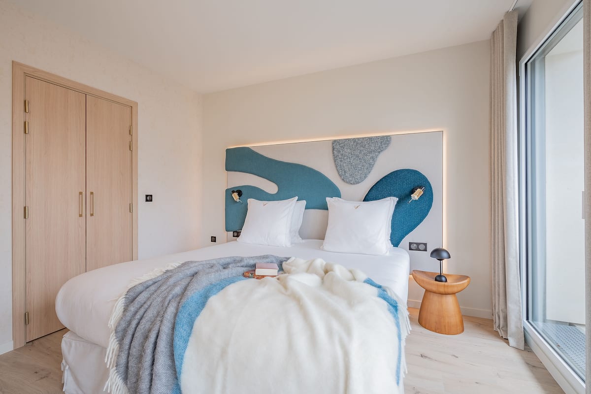 1 bedroom, Egyptian cotton sheets, premium bedding, pillow-top beds