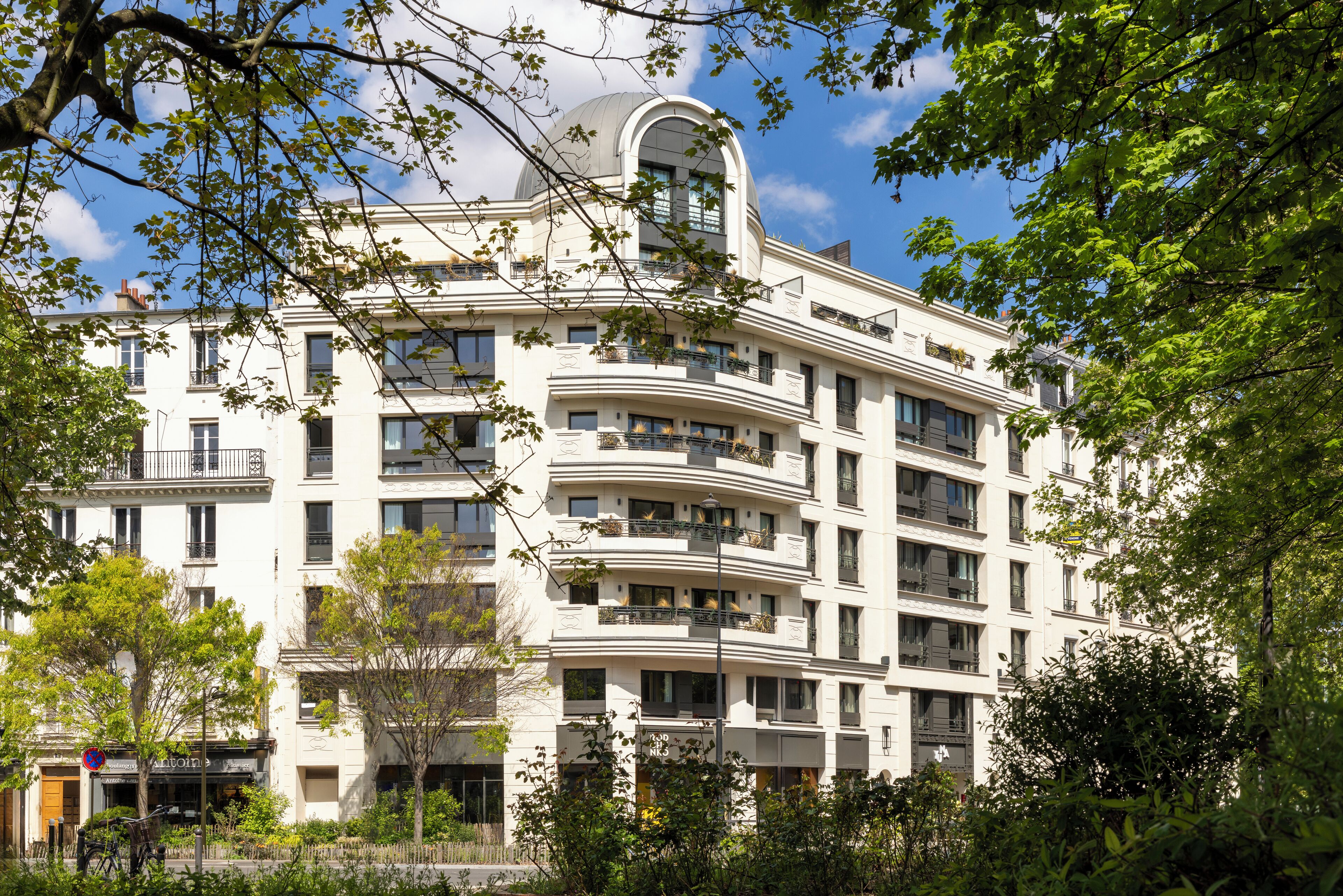 숙박 시설 정면