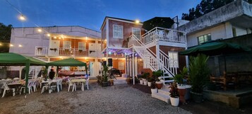 Fachada da propriedade