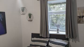 House, Multiple Beds | 4 bedrooms, iron/ironing board, free WiFi, bed sheets