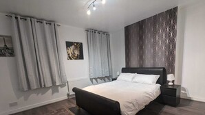 House, Multiple Beds - Inviting 4-bed House in Dover (Dover)