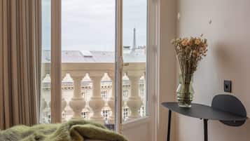 2 Bedroom Apartment with balcony - 55m² | 2 間睡房、埃及棉床單、高級寢具、特厚豪華床墊