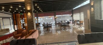 Dewy Hotel
