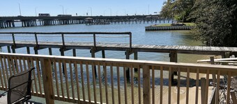 Boat House Studio - Water Front Pets WiFi Smart TV by RedAwning