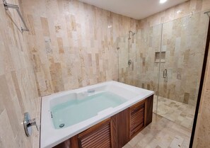 Jetted tub - Hotel Real Cocula  (Cocula)