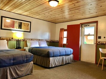 Image of Hilltop Lodge Standard Double - Room 107