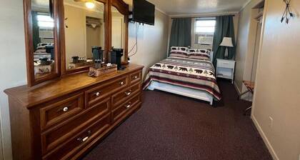 Whetstone Bay Lodge Room 6 - Sleeps 2