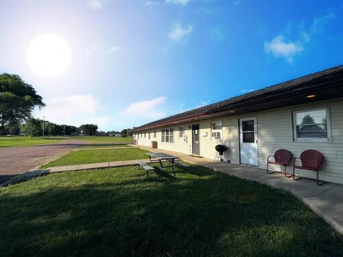 Whetstone Bay Lodge Room 7 - Sleeps 3