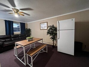 Interior - Whetstone Bay Lodge Room 8 - Sleeps 5 (Bonesteel)