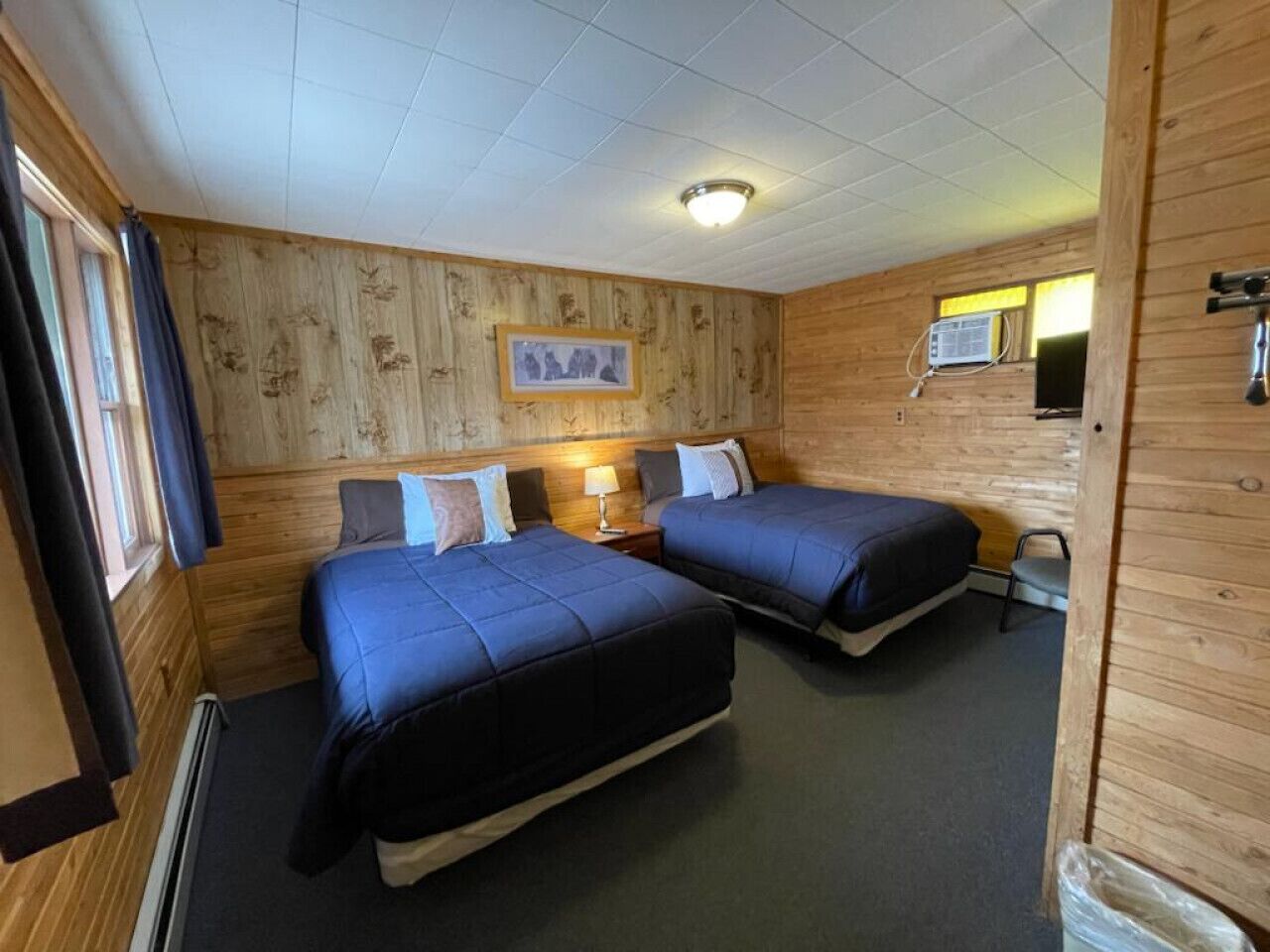 1 室のベッドルーム、WiFi