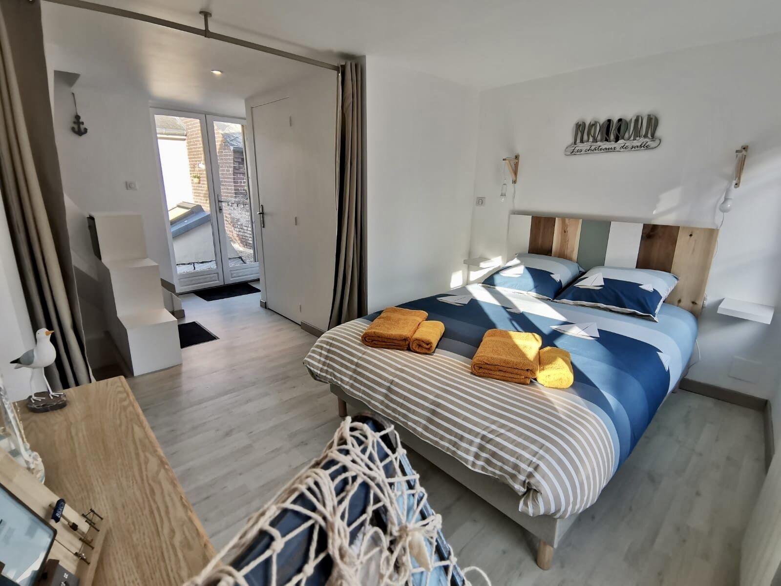 3 habitaciones, cuna de viaje, wifi y ropa de cama 