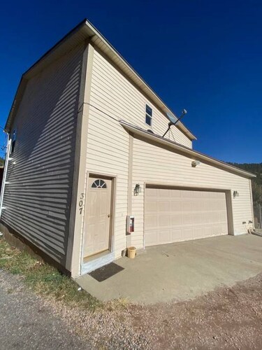 Black Hills Haven | Cedar Glen – Unit 3 · A Vensérra Retreat near Mount Rushmore