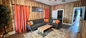 The Western Roost | A Vensérra Retreat Near Hot Springs State Park