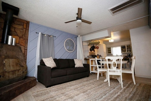 Tranquil Rustic Quiet Family Home