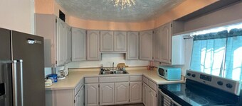 Cute 3 Bedroom - New Listings!