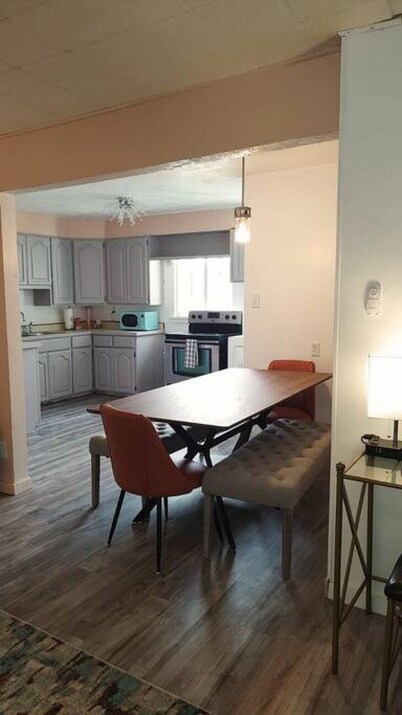 Cute 3 Bedroom - New Listings!
