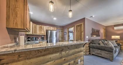 81C Cozy Cabin in Ruidoso Midtown!
