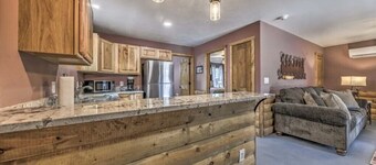 81C Cozy Cabin in Ruidoso Midtown!