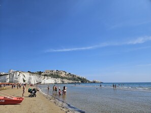 Beach - Vacation House Angelo Vieste, nestled in the heart of the nineteenth-century village. (Vieste)