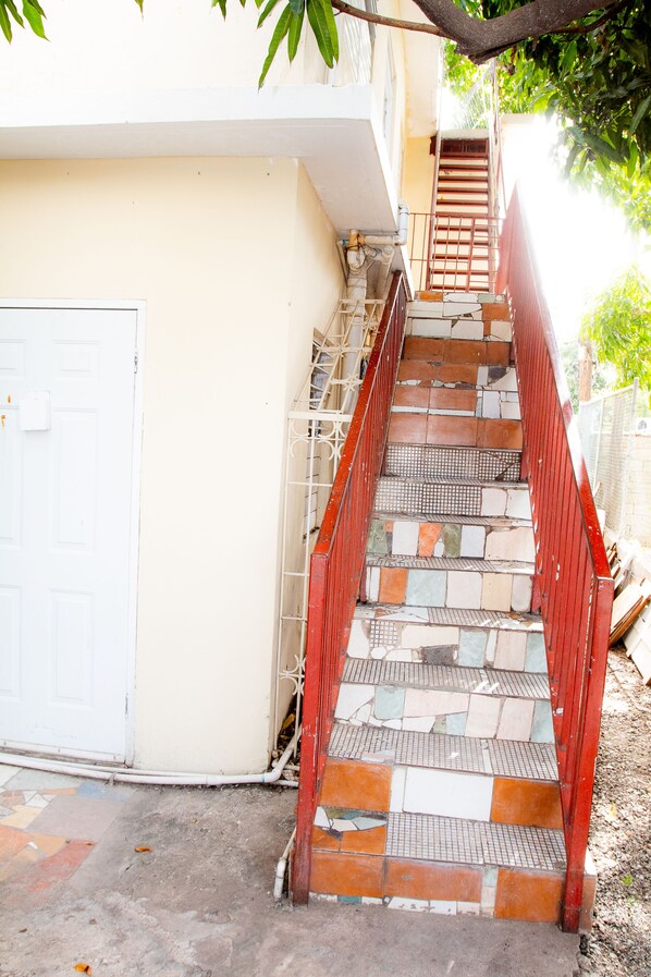 Exterior detail - Mona Suites : Self-Contained Studio (Kingston)