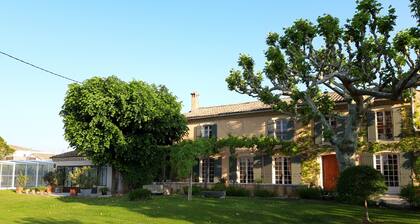 Mas charmant proche des commodités