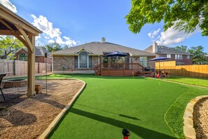 Property grounds - ATX LUXE PLAY GOLF (Austin)