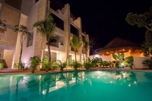 Pool - Intimate apartment w/Private Pool • Moots 201 (Q.R)