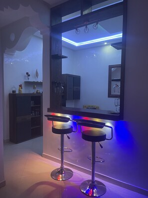 Bar (in der Unterkunft)