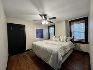 3 bedrooms, iron/ironing board, travel cot, free WiFi