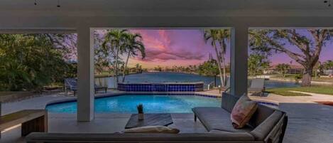 Piscine extérieure, piscine chauffée