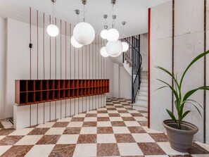 Studio, City View | Pintu masuk hartanah