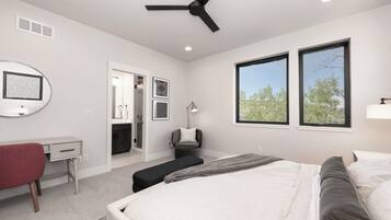 4 bedrooms, iron/ironing board, travel crib, free WiFi