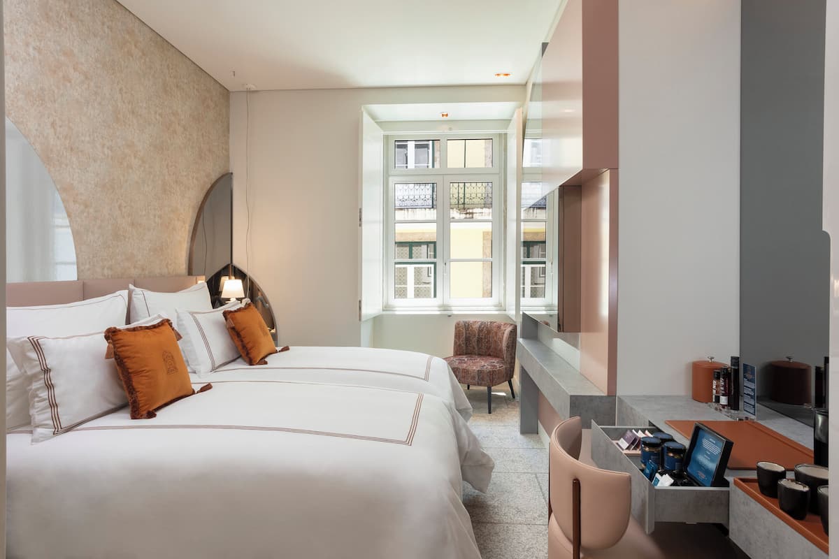 Premium Room, 2 Katil Bujang (Single) | 1 bilik tidur, peralatan tempat tidur hipoalergenik, bar mini