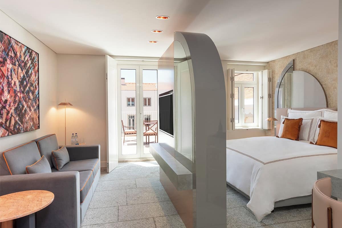 Suite, 1 cama King size, Terraza (Cloister View, Furnished Terrace) | 1 habitación, ropa de cama hipoalergénica y minibar
