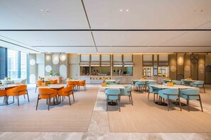 供應早餐，創意料理