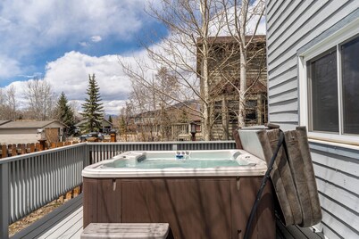 Stand-alone Mountain Home, Private Hot Tub and Deck, Mountain Views #34 by Summit County Mountain Retreats