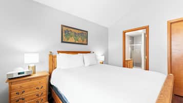 House (3 Bedrooms) | Property amenity