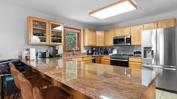 House (3 Bedrooms) | Property amenity