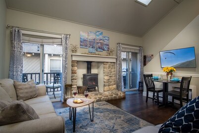 Sun Valley/Ketchum-Location, Hot tub, pet friendly, walk to ski and downtown