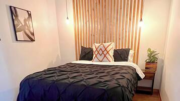 2 quartos, ferros/tábuas de passar roupa, Wi-Fi, roupa de cama